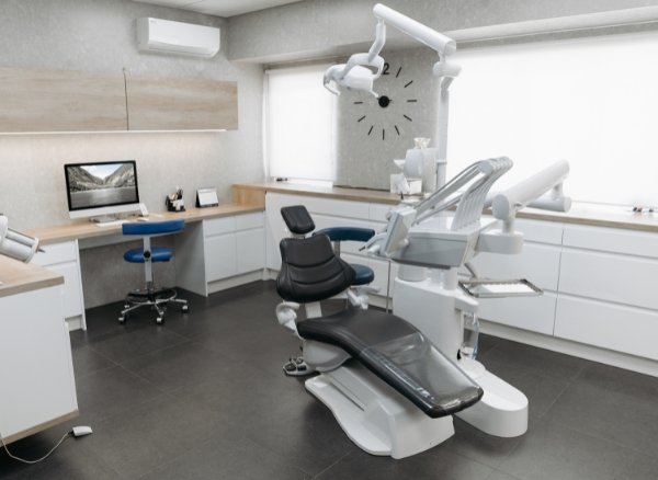 Dental in Bhruch